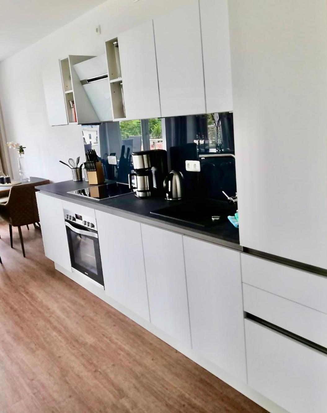 Meerblickappartement In ซาสนิทซ์ ภายนอก รูปภาพ